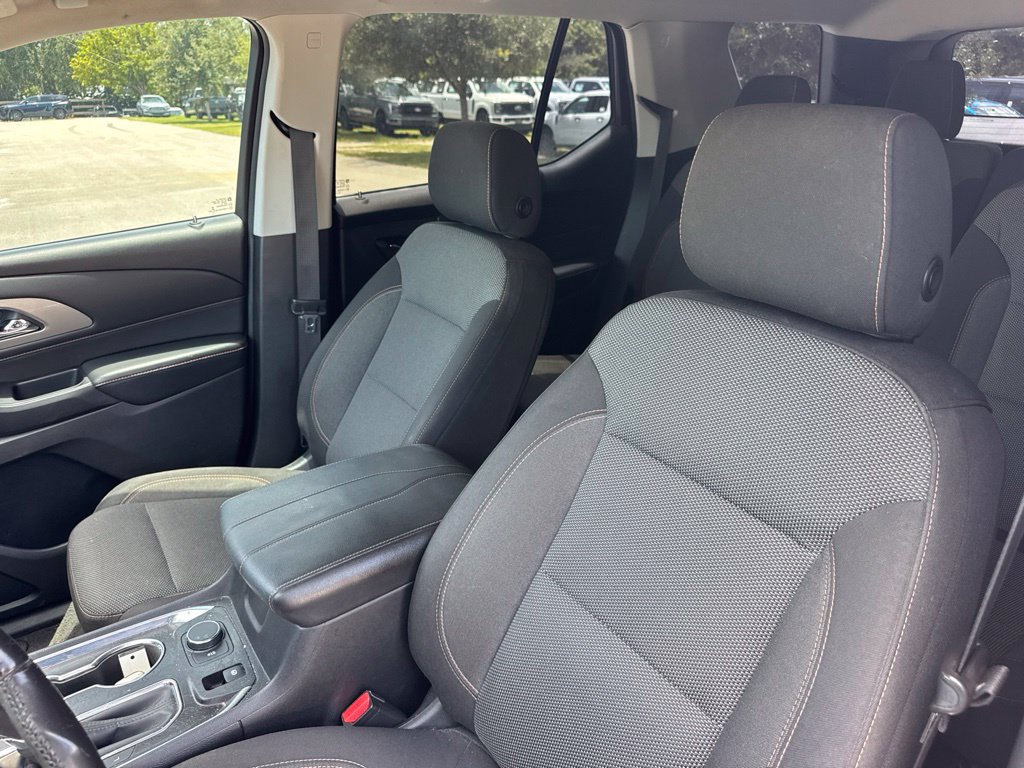 Used 2018 Chevrolet Traverse LT FWD image 10