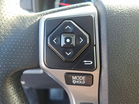 Used 2017 Toyota 4Runner Limited image 21