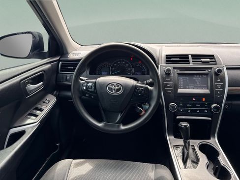 Used 2015 Toyota Camry LE FWD image 21