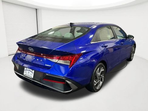 Used 2024 Hyundai Elantra Limited FWD image 5