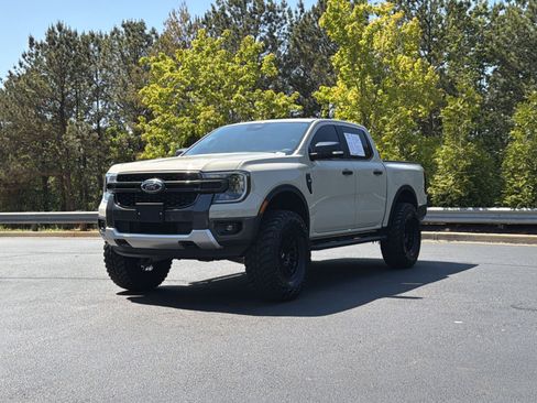 Used 2025 Ford Ranger XLT w/ Equipment Group 301A High AWD/4WD image 12