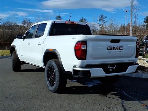New 2026 GMC Canyon Elevation image 4