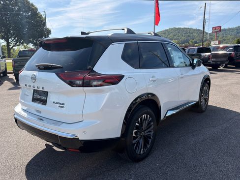 New 2026 Nissan Rogue Platinum AWD/4WD image 4
