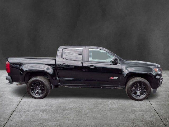 Used 2022 Chevrolet Colorado Z71 w/ Z71 Midnight Edition AWD/4WD image 4
