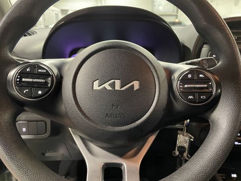 Used 2025 Kia Soul LX w/ LX Technology Package image 25