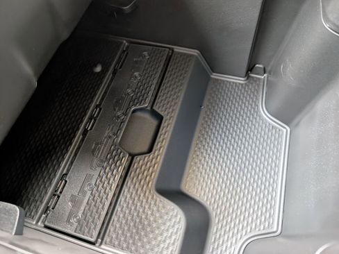 New 2026 RAM 1500 4x4 Crew Cab image 34