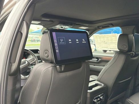 New 2026 GMC Yukon XL Denali w/ Denali Reserve Package image 22