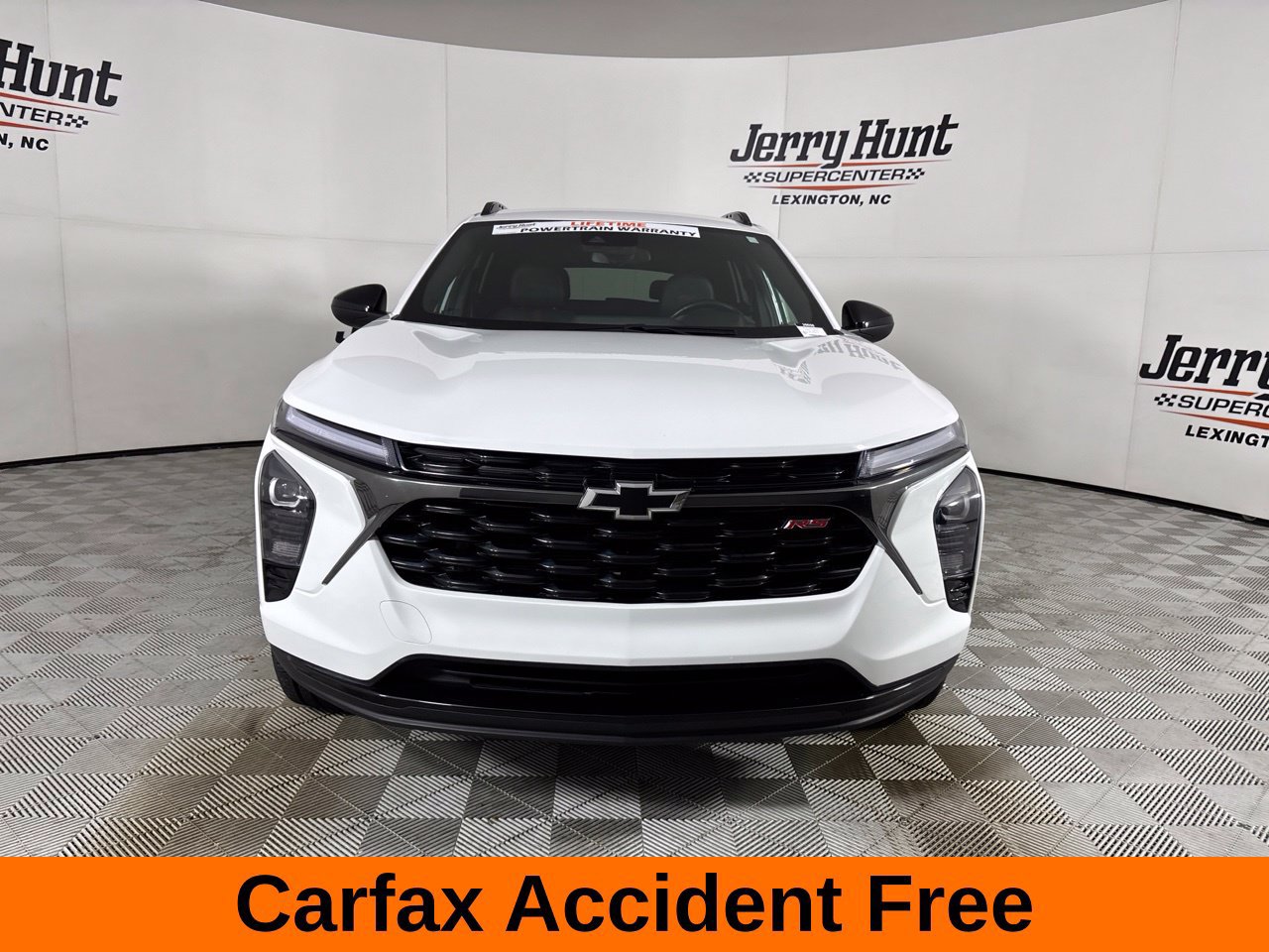 Used 2024 Chevrolet Trax RS FWD image 3