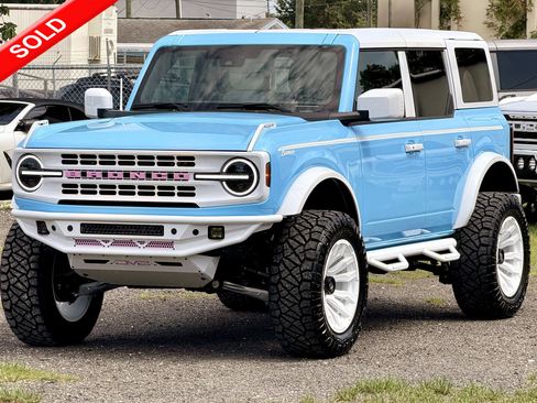 Used 2026 Ford Bronco Outer Banks AWD/4WD image 1