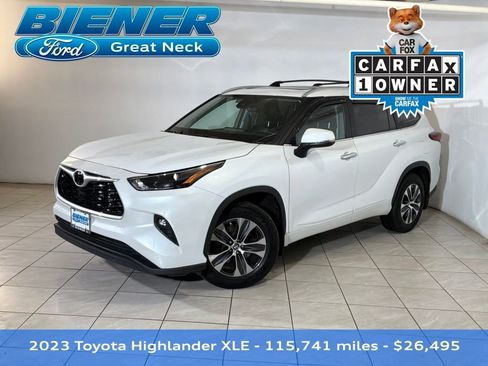 Used 2023 Toyota Highlander XLE image 1