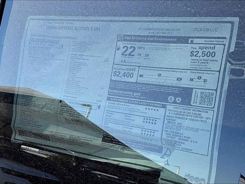 New 2025 Jeep Grand Cherokee Altitude image 17