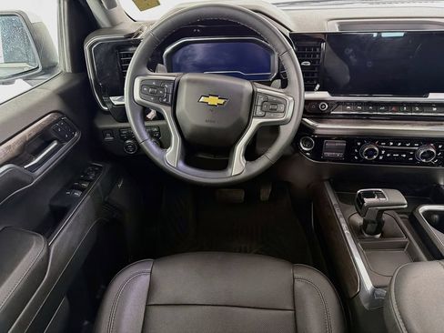 Used 2023 Chevrolet Silverado 1500 LTZ w/ LTZ Convenience Package II AWD/4WD image 21