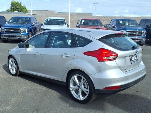 Used 2015 Ford Focus Titanium w/ Titanium Technology Package image 6