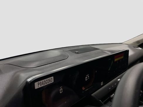 New 2026 Kia K4 FWD image 9