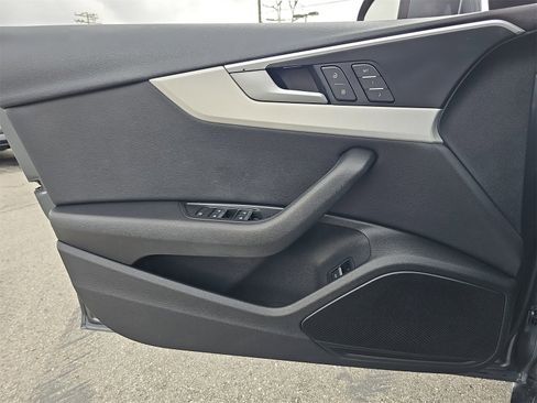 Used 2017 Audi A4 2.0T Ultra Premium w/ Convenience Package image 26