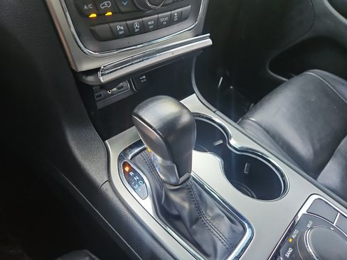 Used 2018 Jeep Grand Cherokee Limited AWD/4WD image 25