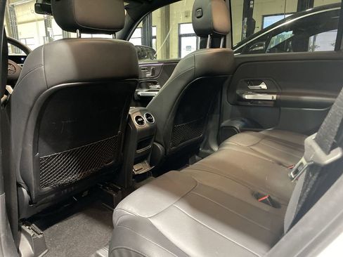 Certified 2023 Mercedes-Benz GLB 250 image 5