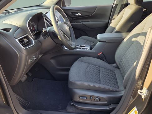 Certified 2023 Chevrolet Equinox LT FWD image 9