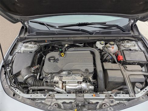 Used 2025 Chevrolet Malibu LT image 50