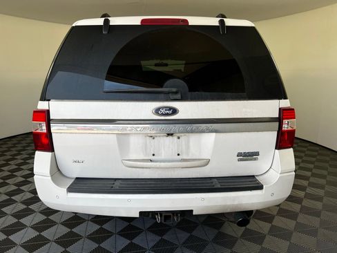 Used 2016 Ford Expedition XLT w/ Equipment Group 202A RWD image 6