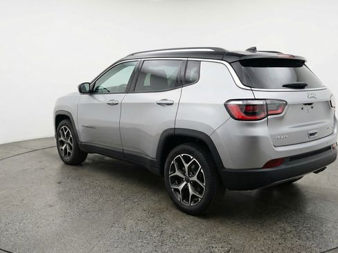 Used 2025 Jeep Compass Limited AWD/4WD image 6