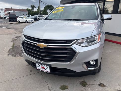 Used 2019 Chevrolet Traverse LT AWD/4WD image 7