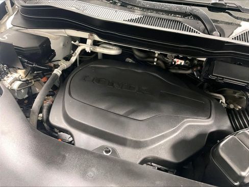 Used 2021 Honda Pilot Black Edition image 1