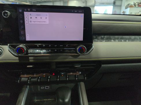 Used 2024 Chevrolet Colorado ZR2 image 16