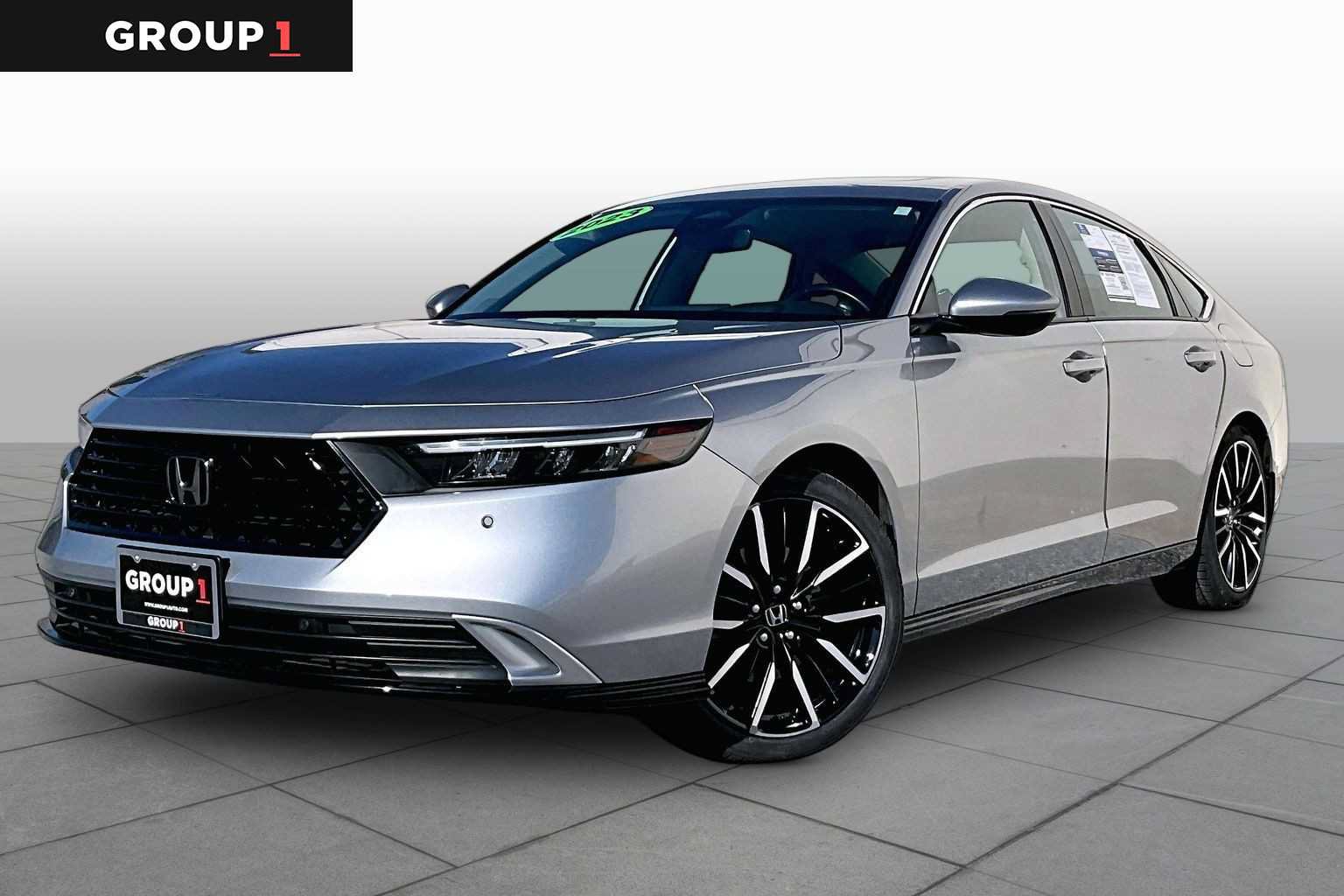 Used 2023 Honda Accord Touring image 1