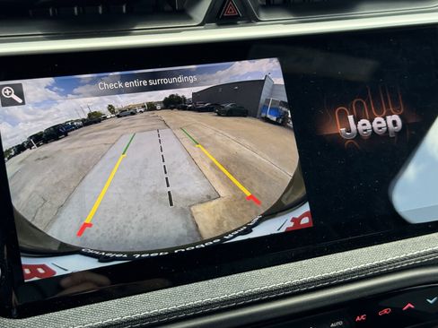 New 2026 Jeep Cherokee Laredo AWD/4WD image 18