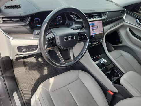 Used 2022 Jeep Grand Cherokee L Overland RWD image 14