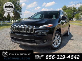 Used 2017 Jeep Cherokee Latitude w/ Cold Weather Group AWD/4WD video 1