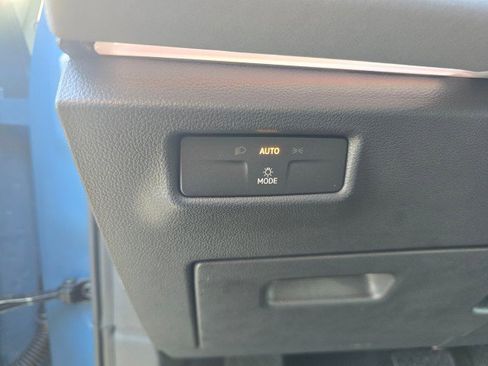New 2026 Volkswagen Tiguan SE AWD/4WD image 28