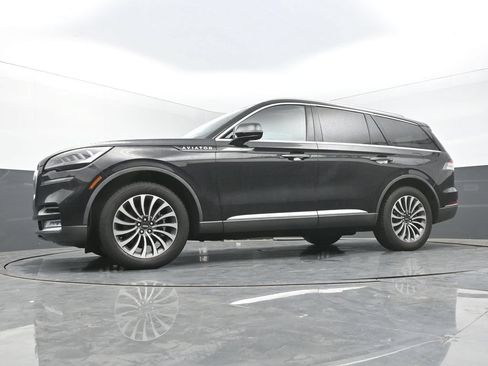 Used 2020 Lincoln Aviator Reserve AWD/4WD image 39