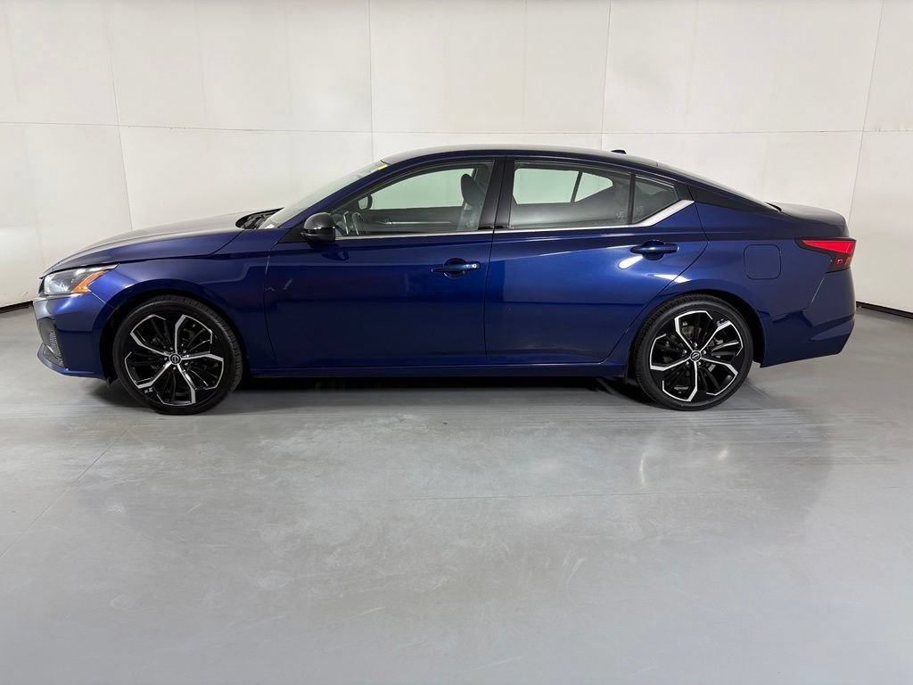 Used 2024 Nissan Altima 2.5 SR FWD image 5