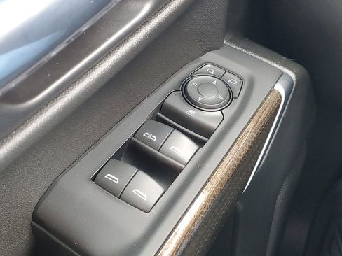 Used 2021 Chevrolet Silverado 1500 LT Trail Boss w/ Bed Protection Package AWD/4WD image 16