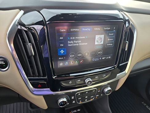 Used 2023 Chevrolet Traverse LT w/ LT Premium Package image 20