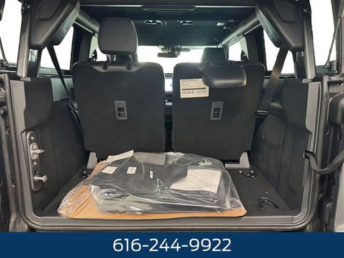 New 2026 Ford Bronco Badlands image 13