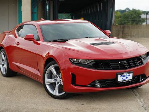 Used 2016 Chevrolet Camaro SS RWD image 10