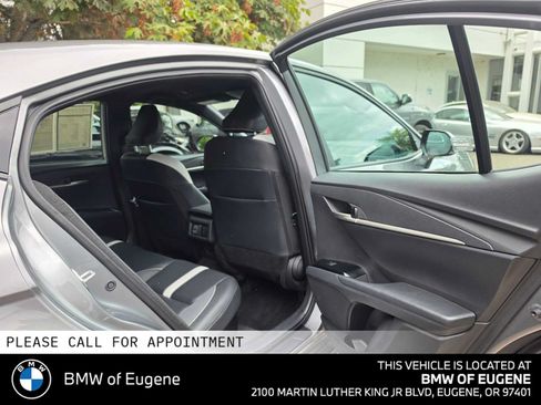 Used 2025 Toyota Camry SE FWD image 14