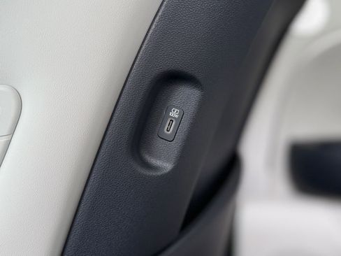 Used 2026 Hyundai Palisade Calligraphy image 16