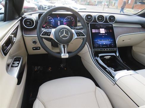 Used 2025 Mercedes-Benz C 300 4MATIC Sedan image 10