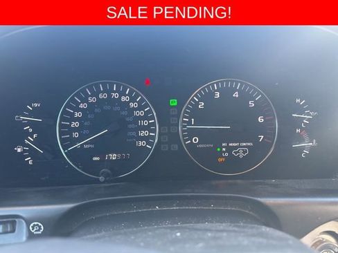 Used 2005 Lexus LX 470 4WD w/ Preferred Accessory Pkg image 10