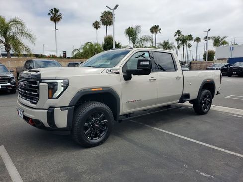 New 2026 GMC Sierra 2500 AT4 w/ AT4 Premium Plus Package AWD/4WD image 2