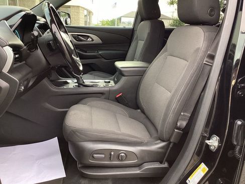 Used 2023 Chevrolet Traverse LT AWD/4WD image 14