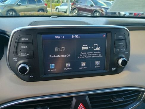 Used 2020 Hyundai Santa Fe SEL w/ Convenience + Premium Package FWD image 29