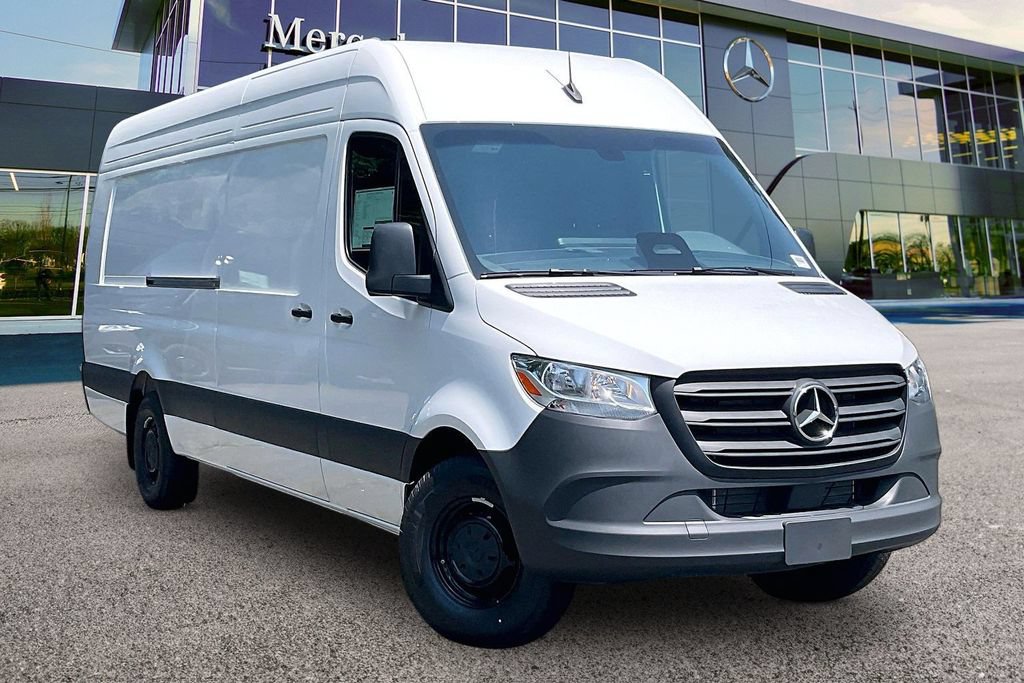 New 2026 Mercedes-Benz Sprinter 2500 image 1