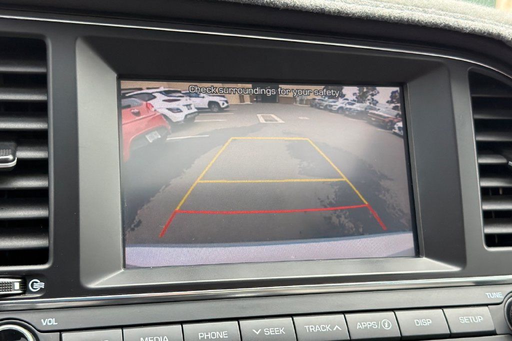 Used 2018 Hyundai Elantra Value Edition FWD image 15