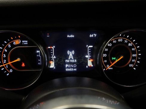 Certified 2019 Jeep Wrangler Unlimited Sahara w/ Cold Weather Group image 32