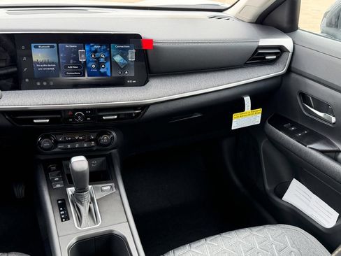 New 2026 Nissan Kicks SV w/ Interior Electronics Package FWD image 12
